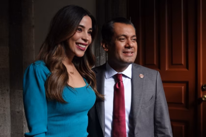 Pareja polémica de la 4T: Sergio Gutiérrez Luna y Karina Barreras en el caso ‘Dato Protegido’