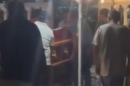 Entierro de Irma Hernández, maestra asesinada en Álamo Temapache