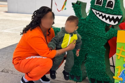 Celebran cumpleaños de bebé en la Penitenciaría Femenil de Guanajuato