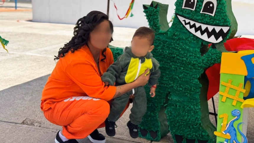 Celebran cumpleaños de bebé en la Penitenciaría Femenil de Guanajuato