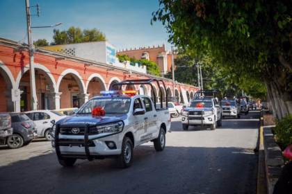 Seguridad en ixmiquilpan: entrega de patrullas y camiones de bomberos