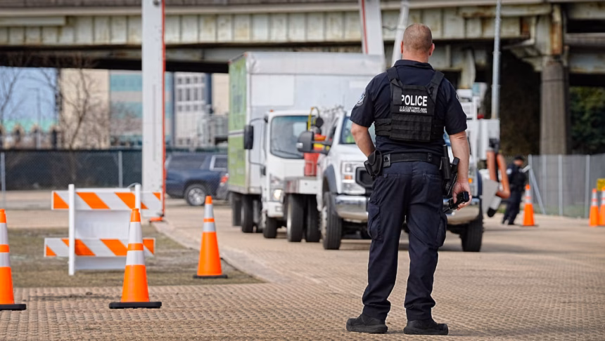 Agentes de CBP ayudaban a cártel mexicano a traficar drogas a EU