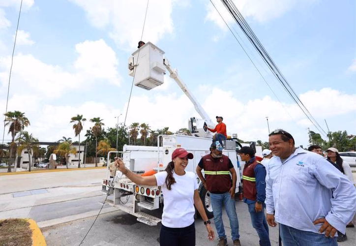 Supervisa Ana Paty avance de cableado subterráneo en Colosio