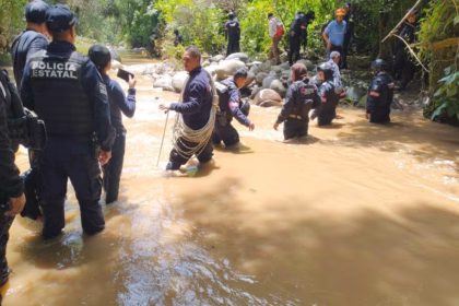 Cuerpo en descomposición y restos óseos en Puente de Calderón, Ixtapan de la Sal