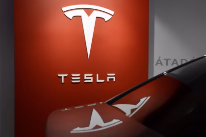 Tesla firma acuerdo de baterías con LG Energy Solution por 4,300 millones de dólares