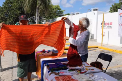 Mini Bazar de Mujeres Emprendedoras en Cancún