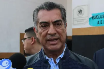 Presunto ladrón recibe disparo al intentar robar camioneta de la casa de ‘El Bronco’