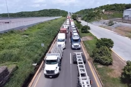 Transportistas en Veracruz anuncian bloqueo pacífico el lunes