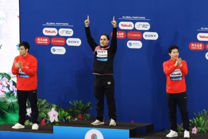 Osmar Olvera conquista el oro mundial en Singapur en trampolín de 3 metros