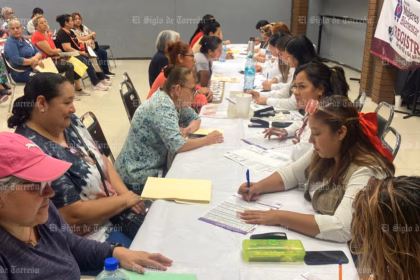 Aumenta la afluencia en el primer día de registro para la Pensión Mujeres Bienestar en Gómez Palacio