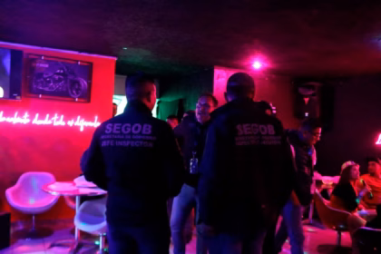 Querétaro refuerza supervisión a bares con Cierre Digital