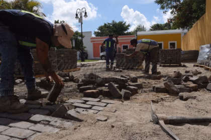 Restauración de adoquines en La Ermita de Mérida genera opiniones divididas