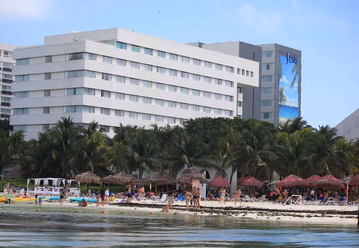 Hotelero en la Riviera Maya exige diálogo por incremento del predial