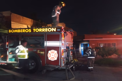 Incendio en Torreón destruye dos habitaciones en vivienda de la colonia Luis Echeverría
