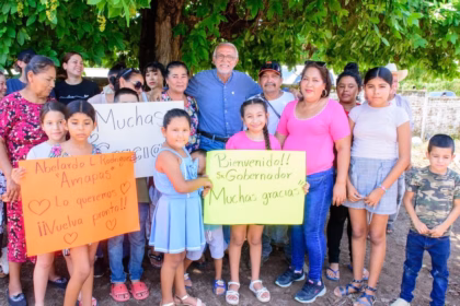 Navarro Quintero supervisa avances en rehabilitación de escuela en Rosamorada