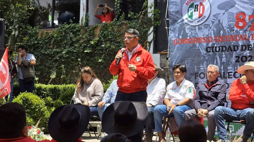 Israel Betanzos descarta división en el PRI capitalino y apoya a Alejandro Moreno