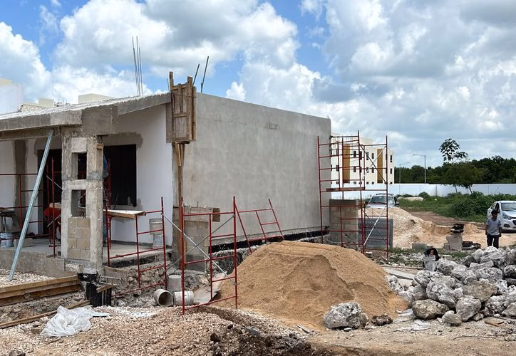 Quintana Roo avanza en construcción de 55 espacios educativos para 2025
