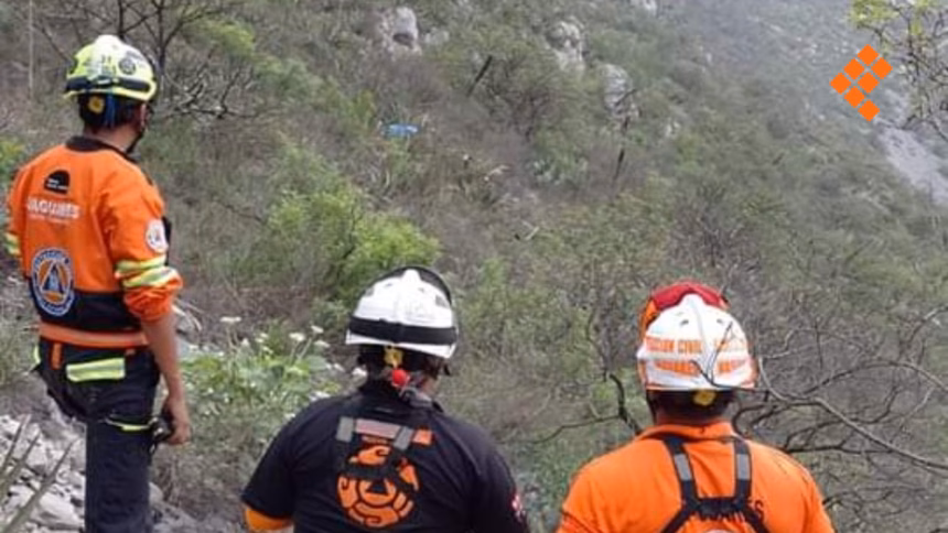Joven muere tras caer desde 30 metros en Santa Catarina