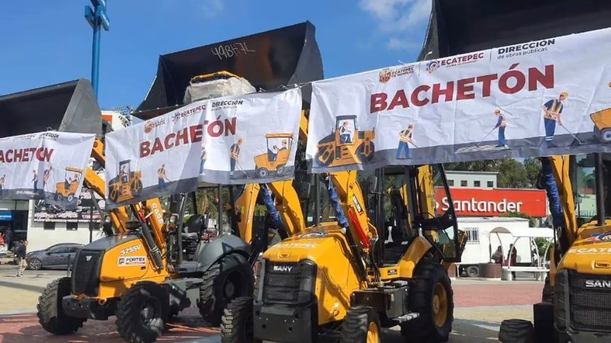 Ecatepec invierte 143.5 millones de pesos en maquinaria para bacheo