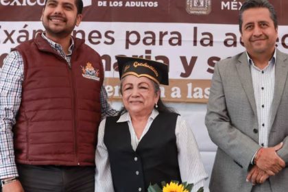 Entregan certificados a estudiantes del programa Atención a la Causa en Nezahualcóyotl