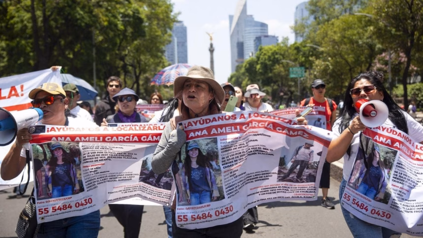 Marcha en la Ciudad de México exige la localización de Ana Amelí García