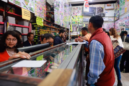 Impacto de la piratería y apoyos en el regreso a clases en Edomex