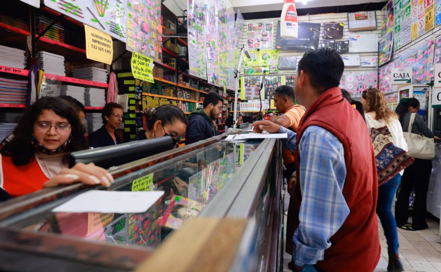 Impacto de la piratería y apoyos en el regreso a clases en Edomex