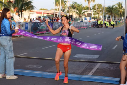 Chetumal 2025: Estela Estrada y Eduardo González dominan la Carrera 21K