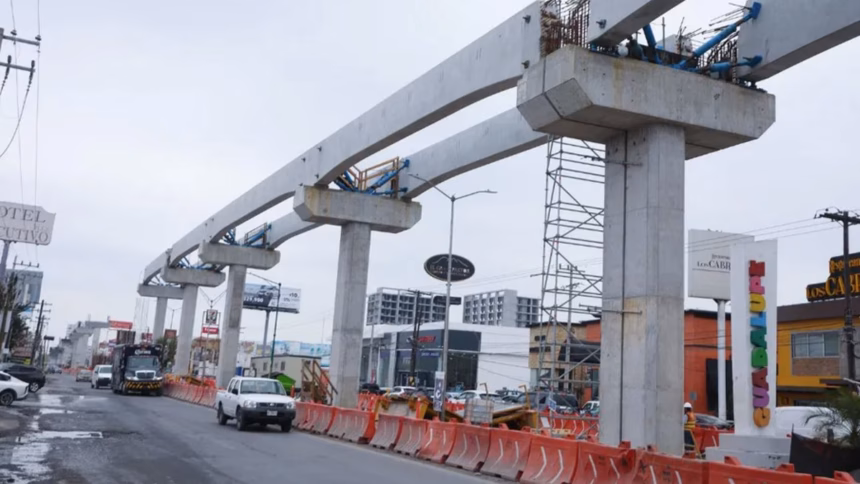 Obras del Metro en Monterrey generan pérdidas en más de 500 comercios