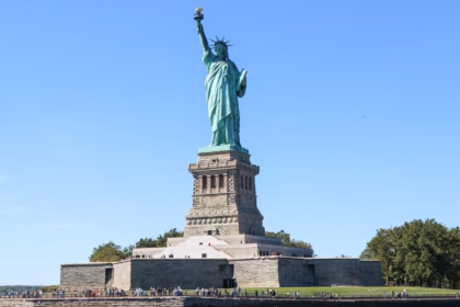 Estados Unidos impondrá fianza de hasta 15 mil dólares a turistas con altos índices de permanencia ilegal
