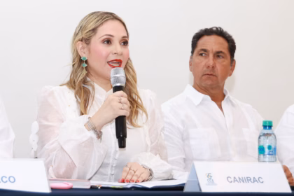 Claudia González asume como presidenta del CCE Yucatán