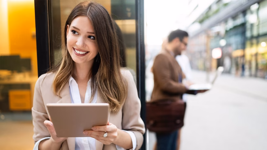 Maestrías UVM certificadas por Harvard Online para potenciar tu empleabilidad