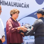Gobernadora Delfina Gómez entrega patrullas en Chimalhuacán para reforzar seguridad