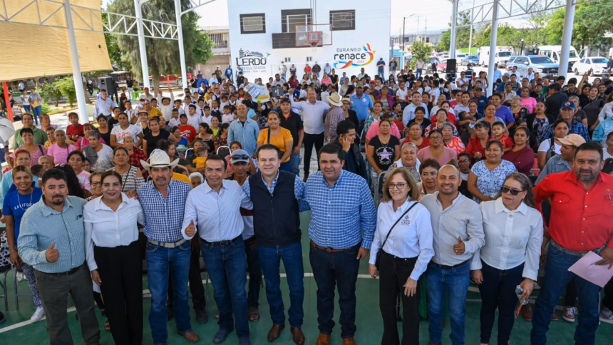 Durango entrega obras en Villa La Loma con inversión superior a 7.8 millones