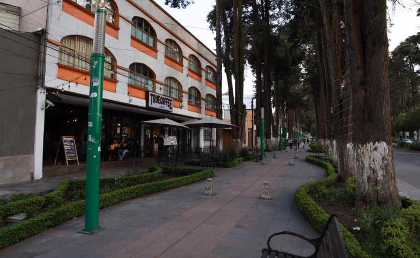 Polémica en Toluca por el Paseo Dominical y caos vial