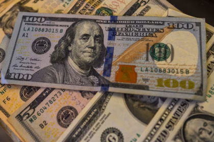 Dólar hoy 5 de agosto de 2025: peso mexicano en alza