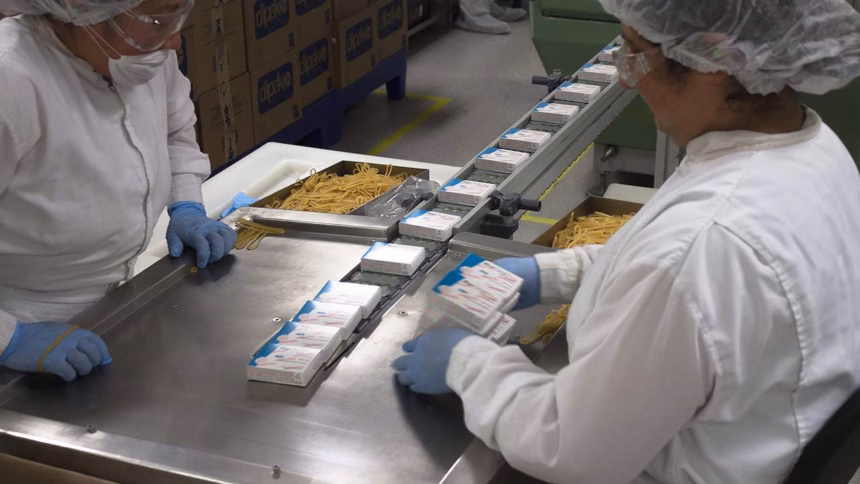 Arriban seis farmacéuticas a Morelos para compensar cierre de Nissan