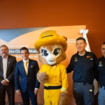 Brigada Fénix de México combate incendios en Canadá