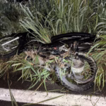 Mujer lesionada en accidente vial frente a Preparatoria 7 en Compostela