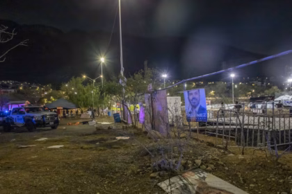 Imputan a cinco elementos de Protección Civil por caída de escenario en Nuevo León