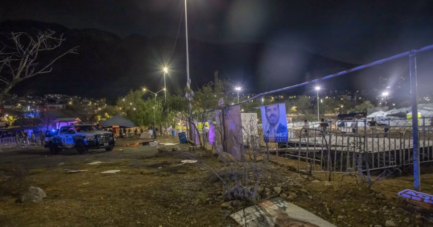 Imputan a cinco elementos de Protección Civil por caída de escenario en Nuevo León
