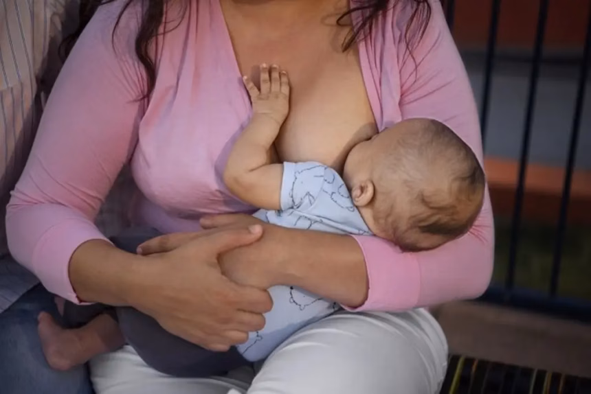 Solo tres de cada diez bebés en México reciben leche materna exclusiva