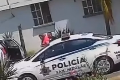 Policía de San Nicolás salva a mujer atragantada con totopo