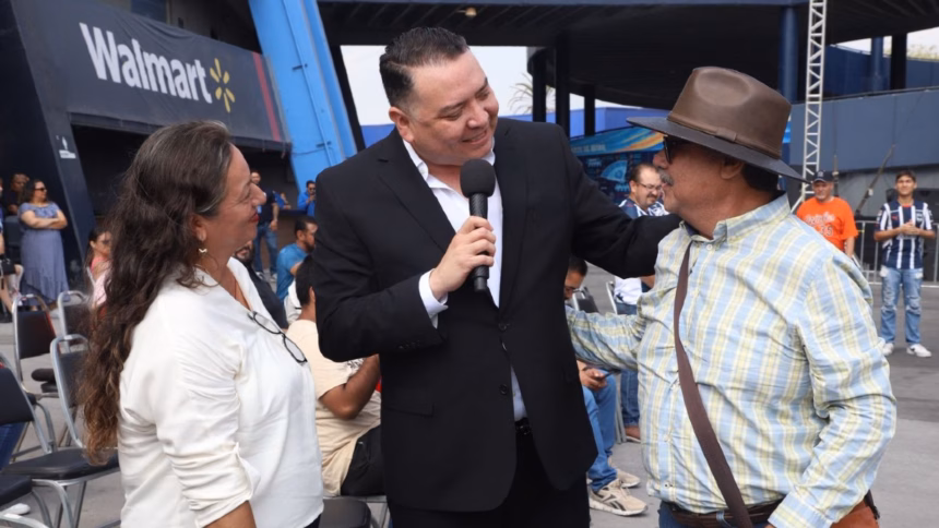 Celebran 29 años de "La Hora de Willie" en Monterrey