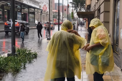 Alertan por fuertes vientos y lluvias en la Ciudad de México