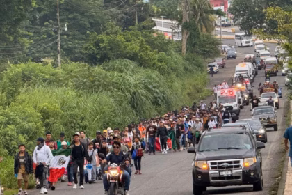 Caravana de Migrantes Parte de Chiapas hacia la Ciudad de México