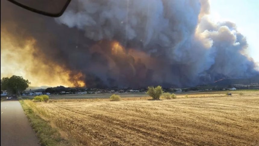 Incendio forestal en Francia arrasa con superficie mayor a París y deja un muerto