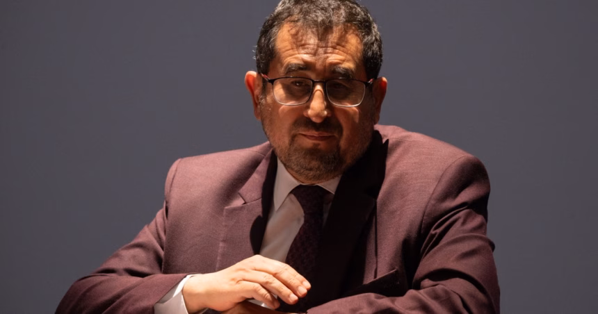 Locatarios de mercados preparan marcha contra César Cravioto en CDMX