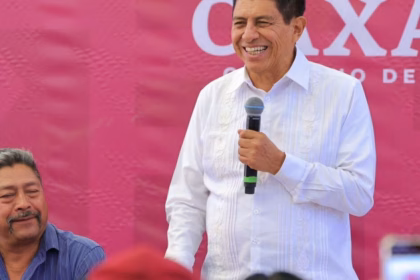 Oaxaca prepara demanda contra Adidas por plagio de diseño textil