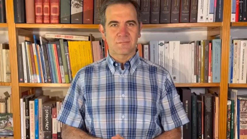 SCJN ordena eliminar referencia a Lorenzo Córdova en libros de texto